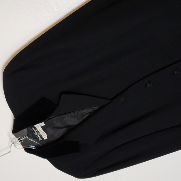 Salvatore Ferragamo Tuxedo Jacket Black Wool Suit Coat Velvet Collar Luxury Chic - Picture 7 of 16